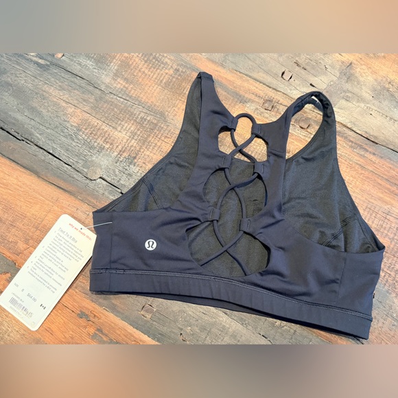 lululemon NWT Tied to It tank - sz.8 black - Picture 4 of 5